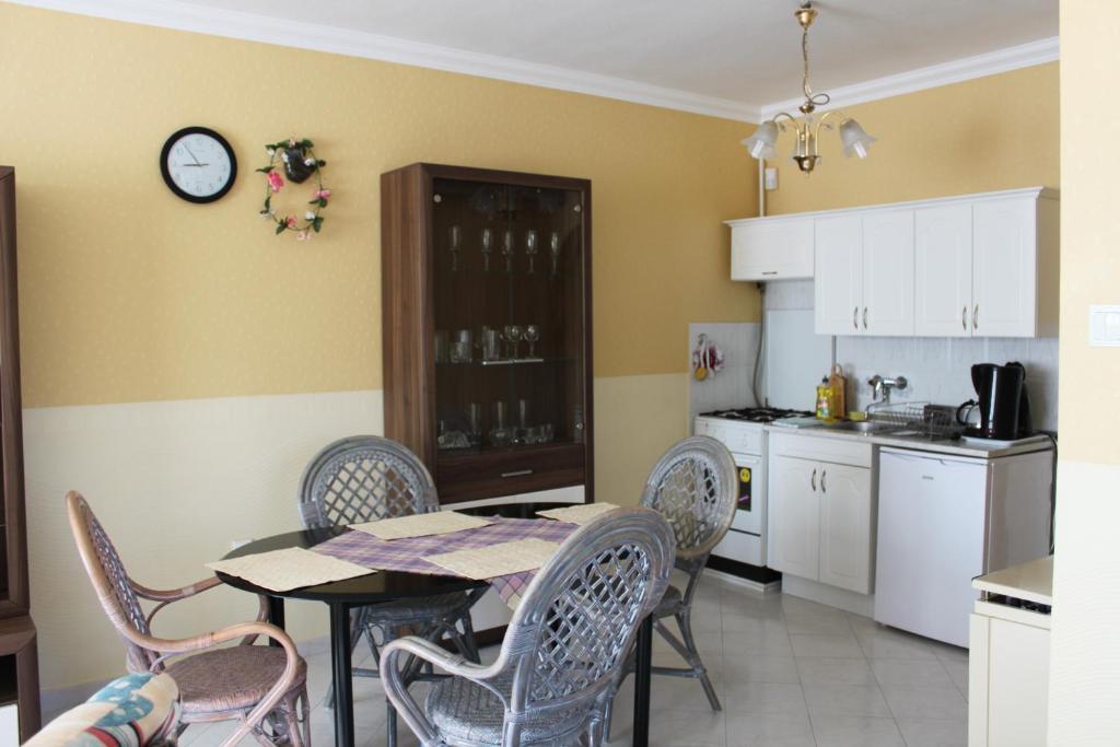 Orwa Apartmanok - Cedrus Koez Залакарос Стая снимка