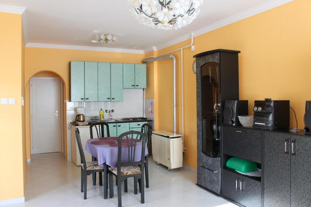 Orwa Apartmanok - Cedrus Koez Залакарос Стая снимка