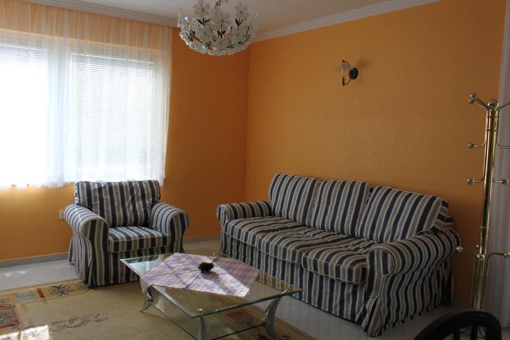 Orwa Apartmanok - Cedrus Koez Залакарос Стая снимка