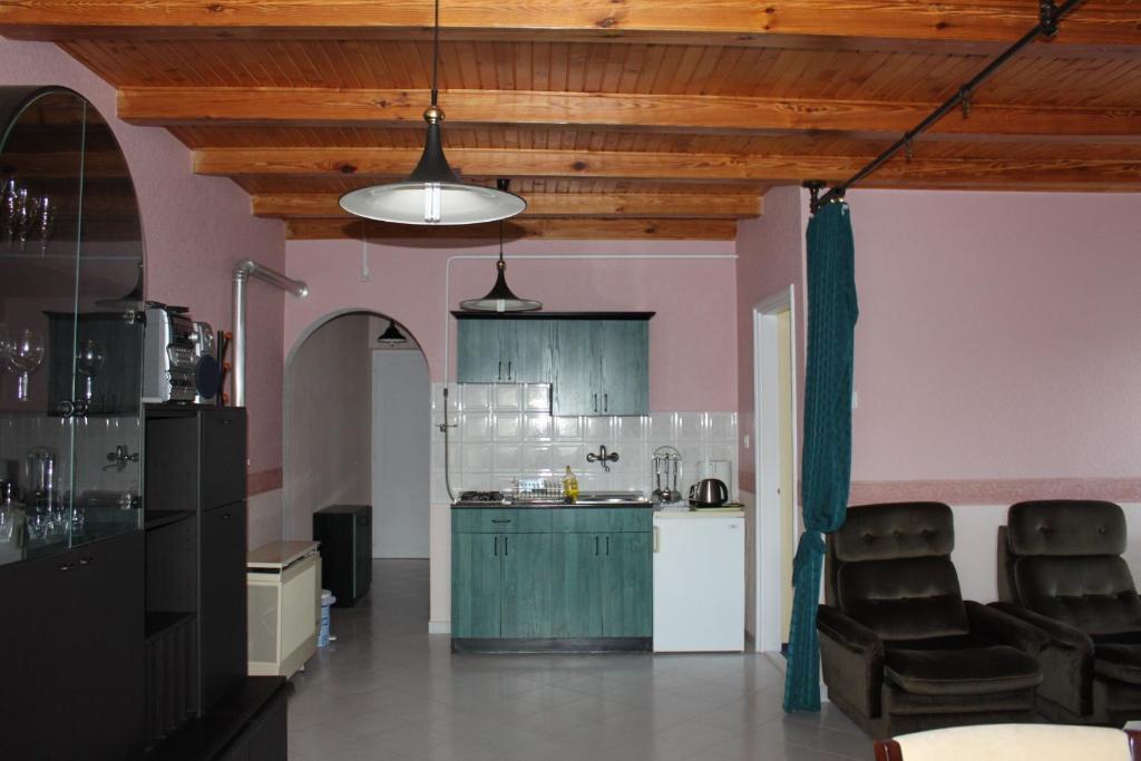 Orwa Apartmanok - Cedrus Koez Залакарос Стая снимка