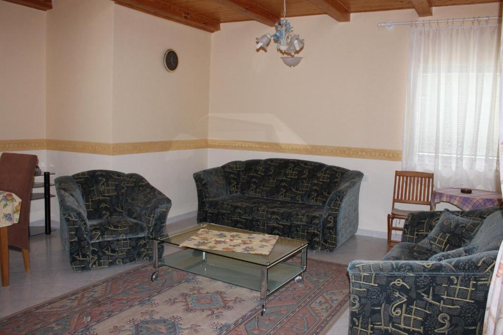 Orwa Apartmanok - Cedrus Koez Залакарос Стая снимка